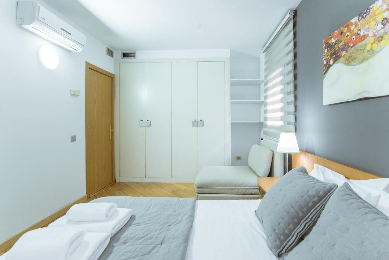 Two Bedroom Townhouse Within 10Min Walk From Beach Barcelona Exterior foto