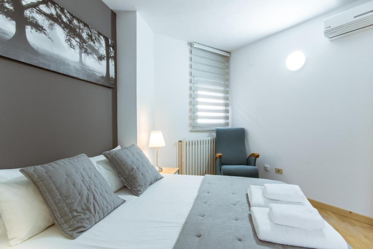 Two Bedroom Townhouse Within 10Min Walk From Beach Barcelona Exterior foto