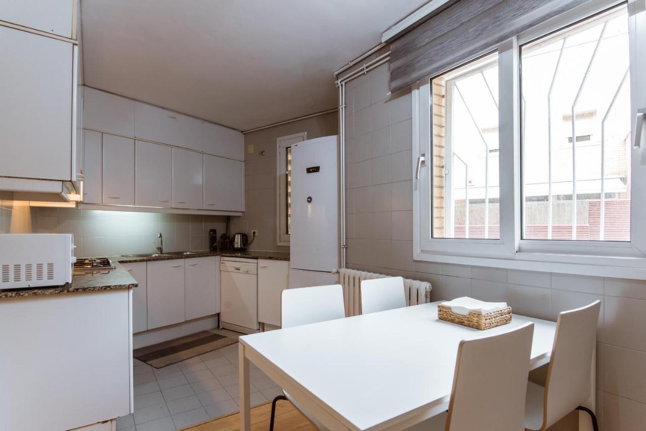 Two Bedroom Townhouse Within 10Min Walk From Beach Barcelona Exterior foto